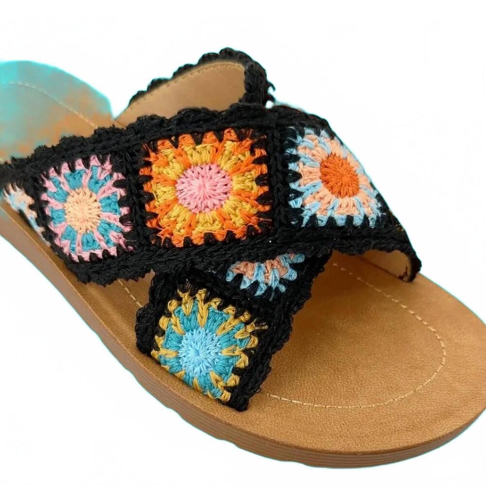 NEW CCOCCI women's granny square crochet sandal in black